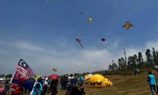 Langit Garut Merajut Persahabatan Dunia