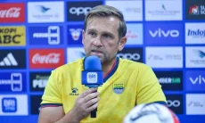 Persib Vs Persija Berjalan Fair Play, Dua Pelatih Tunjukkan Sportivitas