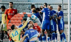 PERSIB 2 - 1 PERSIJA: SISA TENAGA INCAR JUARA