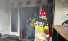 Diduga Dibakar Pemilik, Rumah di Bogor Barat Terbakar, Kerugian Capai Rp150 Juta