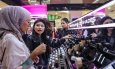 Daya Beli Jadi Anomali