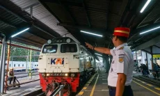 KA Sangkuriang Terus Perkuat Konektivitas