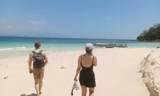 Kadisparbud Gorontalo Utara Minta Wisatawan Waspada Cuaca Ekstrem saat Wisata Bahari