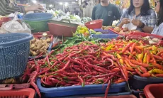 Harga Cabai Tanjung Tembus Rp100 Ribu di Pasar Kosambi Bandung