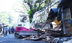 Bangunan Pergi Trotoar Kembali