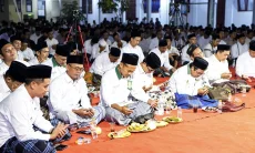 Jelang Muktamar NU ke-35, Ikhwan KHAS Nusantara Gelar Ziarah