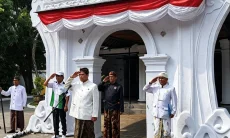 Keraton Kasepuhan Cirebon Gelar Upacara HUT RI ke-81 di Halaman Dewan Daru