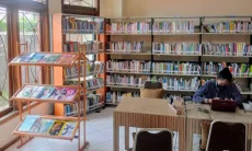 Membaca Dunia Tanpa Mengenal Sekat
