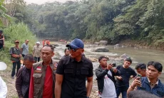 Pencarian Bayu Zulkarnaen Resmi Dihentikan, Tim SAR Sebar Pamflet Orang Hilang