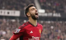 HULL CITY VS MAN UNITED: Meniti Mimpi