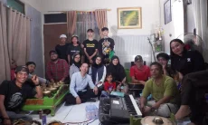 Diwan Setiawan Latih Pelaku Seni Dokumentasikan Wayang lewat Ponsel