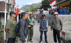 Dadang Sebut Jalan Perbatasan Kabupaten Bandung dan KBB Segera Diperbaiki