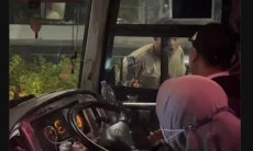 Sopir Truk Tanpa Plat Aksi Bawa Golok Kejar Bus Damri di Tol Jagorawi