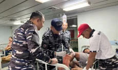 TNI AL Kerahkan KRI dr. Soeharso-990 Bantu Warga Terdampak Gempa NTT