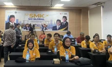 Dari SMK Menuju Dunia