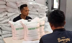 Penerima Bantuan Pangan di Kota Bandung Turun 2 Persen, Bulog Siapkan 4.900 Ton Beras