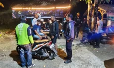 Ojol Dicekik Penumpang Pakai Tali Tambang di Jalan Cisinga, Aksi Perampasan Gagal