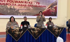 Putus Rantai Perundungan: Polwan Polda Jabar Rangkul Pelajar Minta Berani Bicara