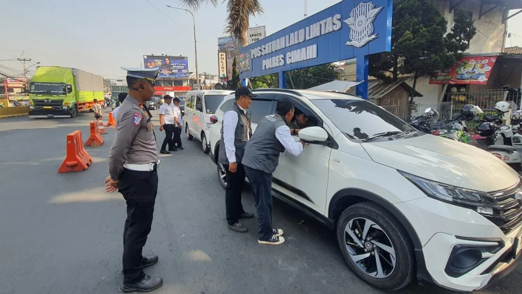 Operasi Pajak Kendaraan di KBB, 16 Kendaraan Terjaring Bisa Raup Rp46 Juta