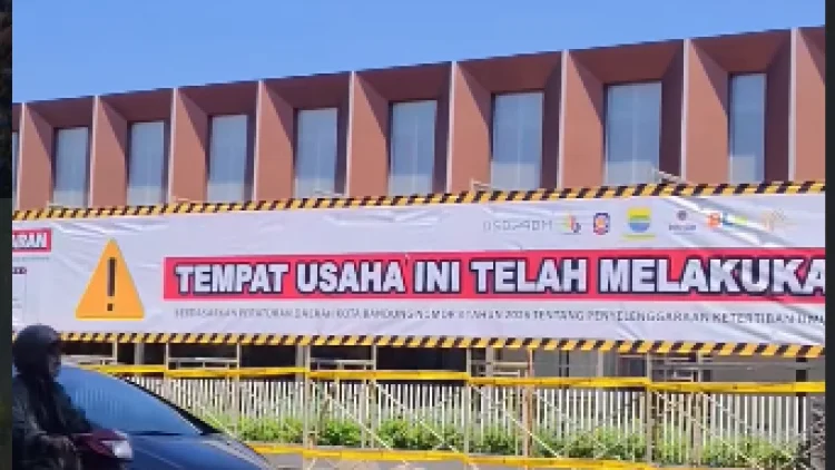 Six Nine Padel Resmi Disegel Buntut Kasus 10 Pohon Ditebang Demi Videotron