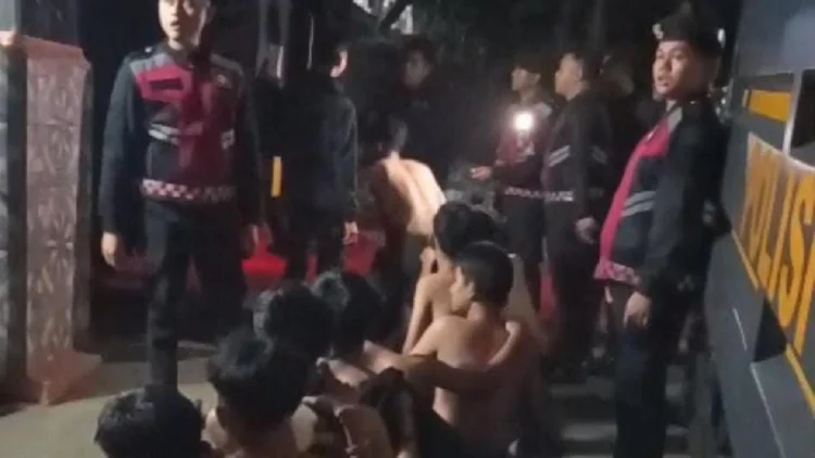 Pelajar SMP dari 3 Kecamatan Tawuran di Karadenan, Bhabinkamtibmas Minta Lampu PJU