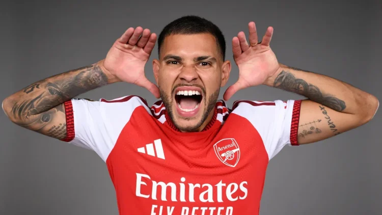 Guimaraes Peluru Baru The Gunners