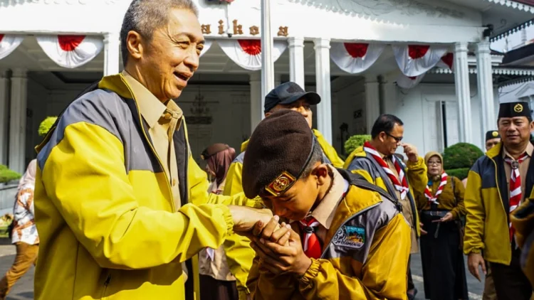 Kontingen Kwarcab Kota Bogor Jamnas XII Dilepas, Dedie Titip Semangat Persaudaraan