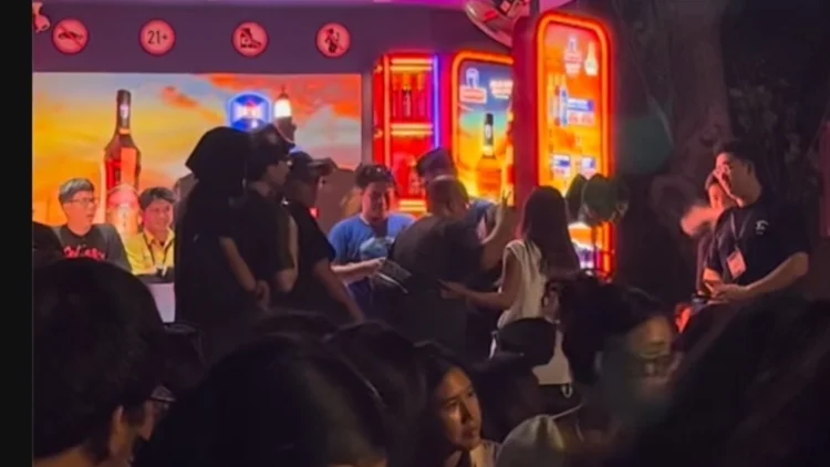 Viral! Booth Minuman Keras Bikin Challenge Hafal Surah Ad-Duha
