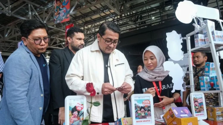 Menteri Ekraf Dorong Gim Lokal Jadi Komoditas Ekspor