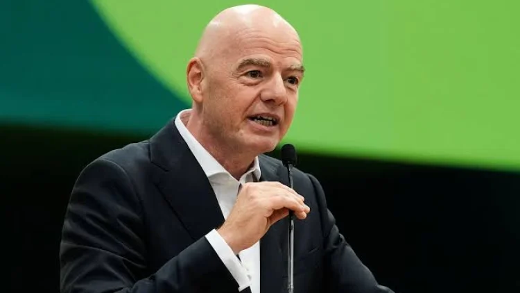 Era Gianni Berakhir