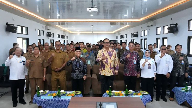 Guru Vokasi Mengejar Teknologi
