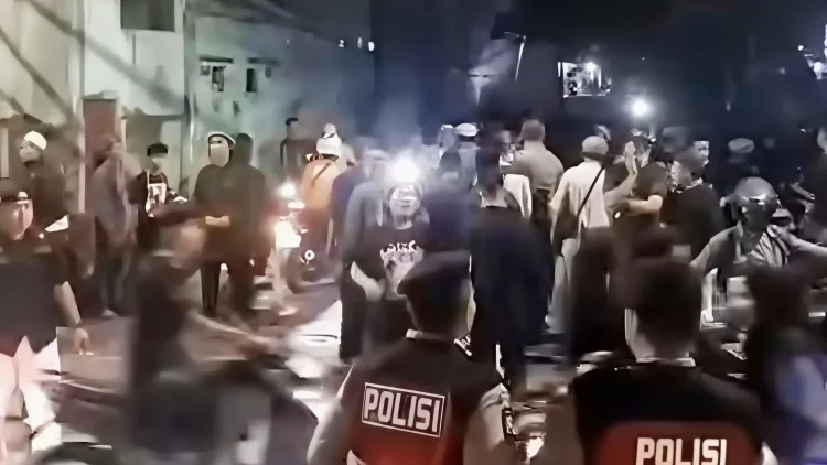 Imbas Viral Konten Hafalan Al-Qur'an di Booth Miras, Kediaman MC Digeruduk Massa