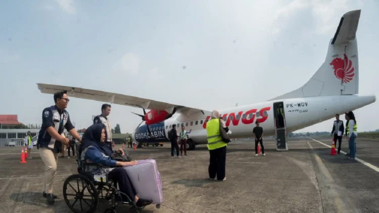 Husein Bidik Rute Internasional