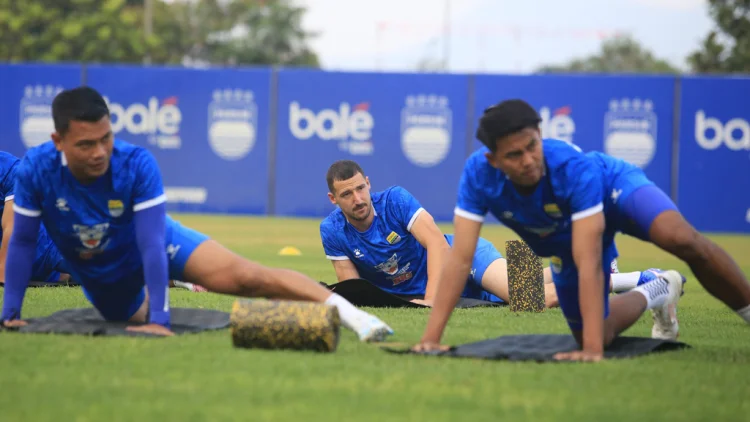 Hari Pertama tanpa Penggawa Garuda