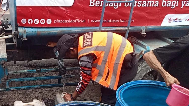 BPBD Kota Tasikmalaya Distribusikan 357 Liter Air Bersih