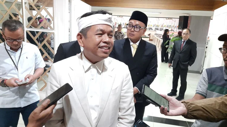 Dedi Mulyadi Minta Warga Manfaatkan Kanal Imah Aing, Laporkan Rutilahu Untuk Dibantu