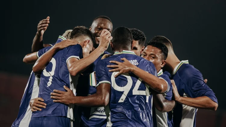 Marc Klok Tegaskan Kemenangan Bukan Tujuan Utama Persib Usai Hajar Sabah FC 3-0