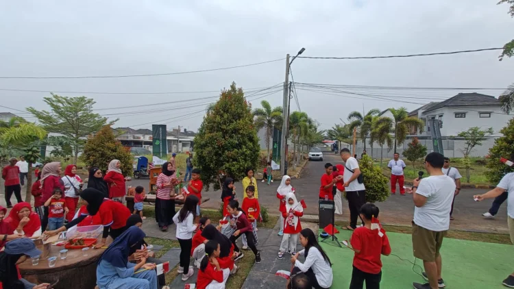 Warga Asri Residence Meriahkan HUT ke-81 RI dengan Lomba dan Jalan Sehat
