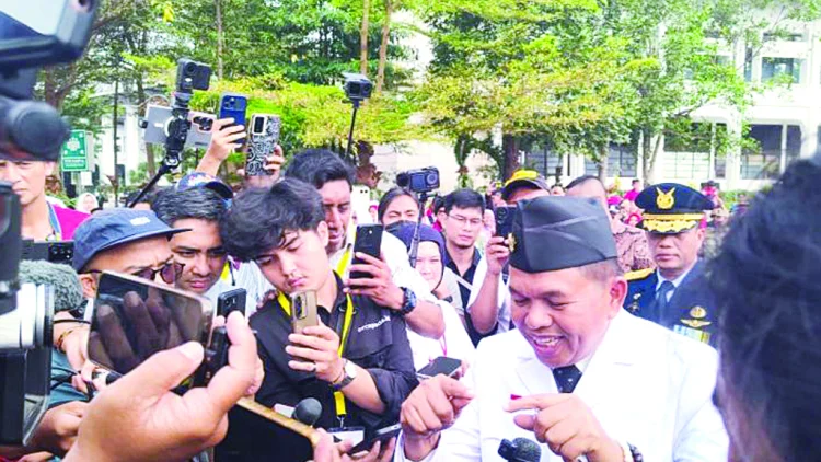 Dedi Kritik Birokrasi Boros: Banyak Rapat Minim Manfaat
