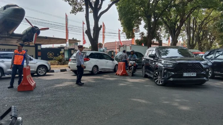 Hari Pertama Rekayasa Lalu Lintas, Dishub Cimahi Masih Temukan Titik Padat