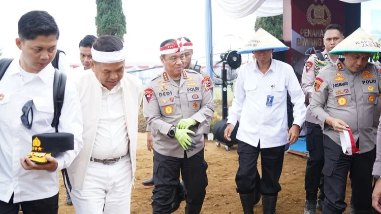 Wujudkan Swasembada, Wakapolri Pimpin Langsung Penanaman Bawang Putih Serentak
