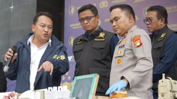 DJP dan Polda Metro Jaya Ungkap Jaringan Meterai Palsu, Potensi Kerugian Negara Rp1 T