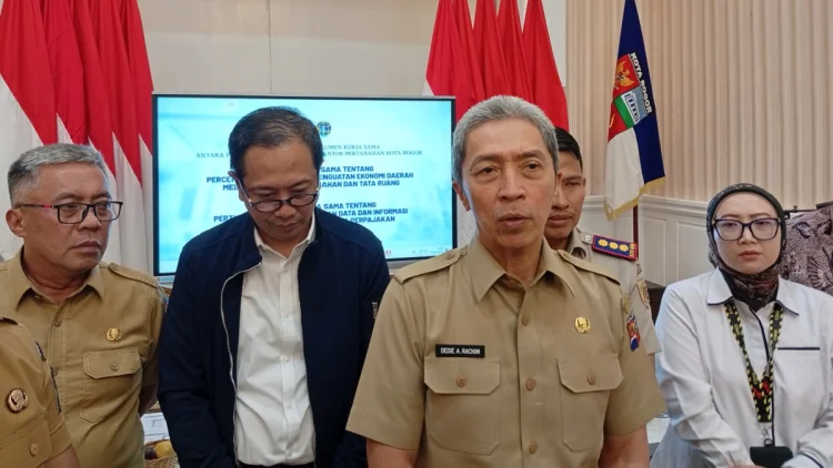 Pastikan Penataan Kota Bogor Berjalan, Dedie Minta PKL hingga Parkir Liar Ditertibkan