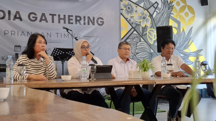 Agar Para Pahlawan Tak Terjerat Godaan Instan