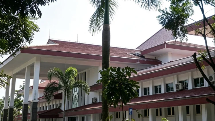 Kursi Sofia Zulfia ‘Digoyang’ Aktivis