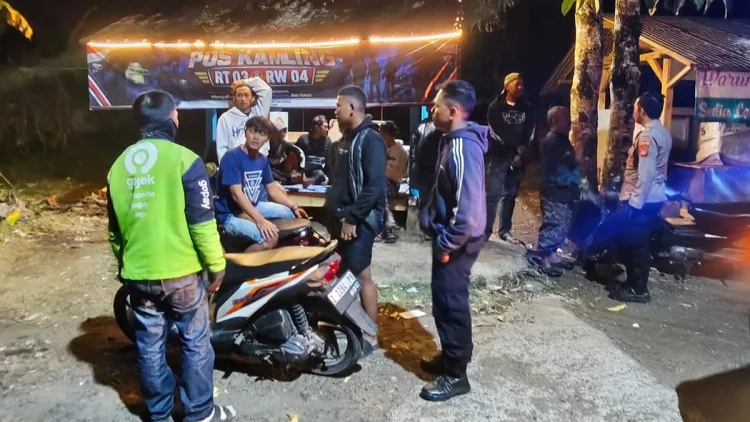 Ojol Dicekik Penumpang Pakai Tali Tambang di Jalan Cisinga, Aksi Perampasan Gagal