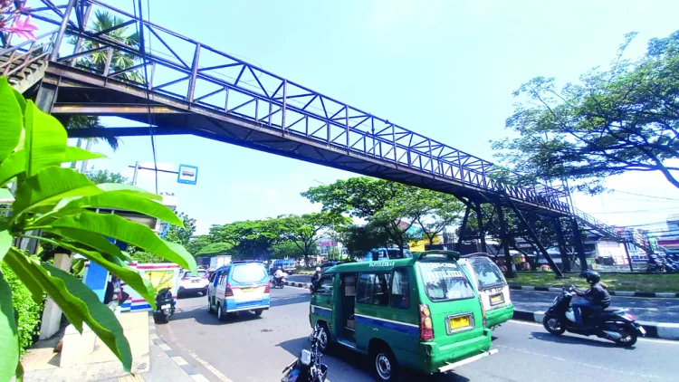 Jalan Soekarno-Hatta Berbenah: JPO Masuk Lelang Lampu Kembali Terang
