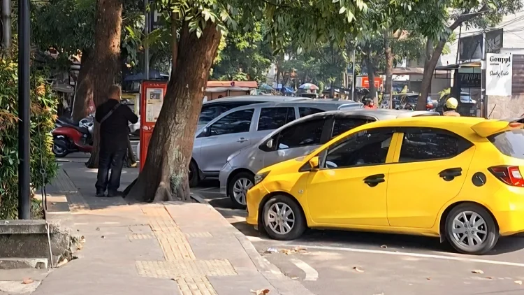 DPRD Kota Bandung Minta Trotoar Tak Sekadar Bagus, Jalur Disabilitas Harus Fungsional