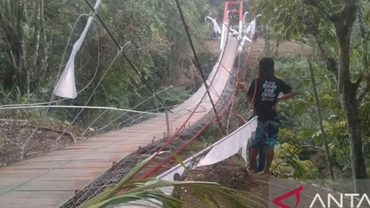 TNI AD Klarifikasi Jembatan Gantung Pongpet Pangandaran Tak Ambruk Total