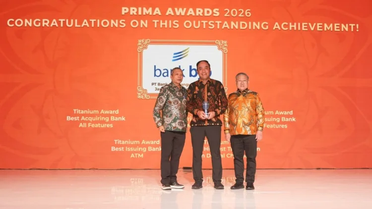 Transformasi Digital bank bjb Raih Lima Titanium Awards pada PRIMA Awards 2026